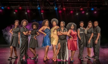 Musical que homenageia Elza Soares encerra temporada em Salvador com sessão acessível