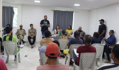 Prefeitura de Senhor do Bonfim reforça segurança do São João 2026 em reunião com ambulantes e comerciantes