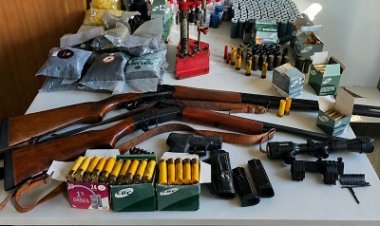 CIPE Caatinga apreende arsenal, munições e estrutura de recarga de cartuchos em Ponto Novo