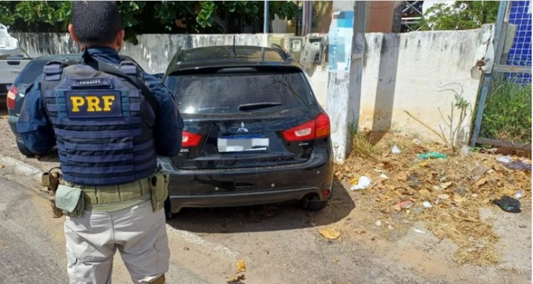 PRF recupera em Petrolina (PE) veículo furtado em Lençóis (BA)