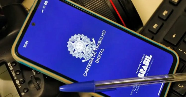 Brasil abre 85 mil vagas de trabalho formal em abril, pior resultado desde 2020, diz Caged