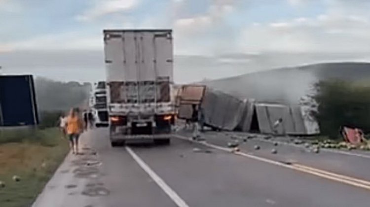 Motorista que causou acidente com 16 mortes na BR-116 é preso por homicídio doloso